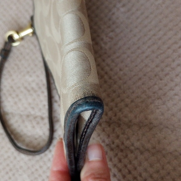 Coach Poppy Tan, Brown and Gold Signature Wristlet - Picture 9 of 13